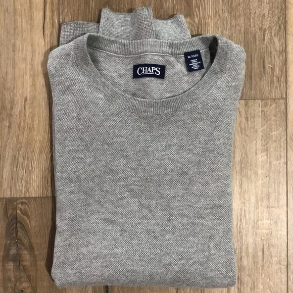 Like new! - CHAPS Super Soft Textured Knit Sweater - Picture 7 of 7